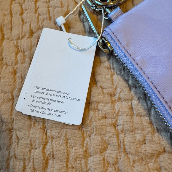 NWT Lululemon Athletica Dual Pouch Wristlet in Lavender Frost/White, Silver - Picture 10 of 10